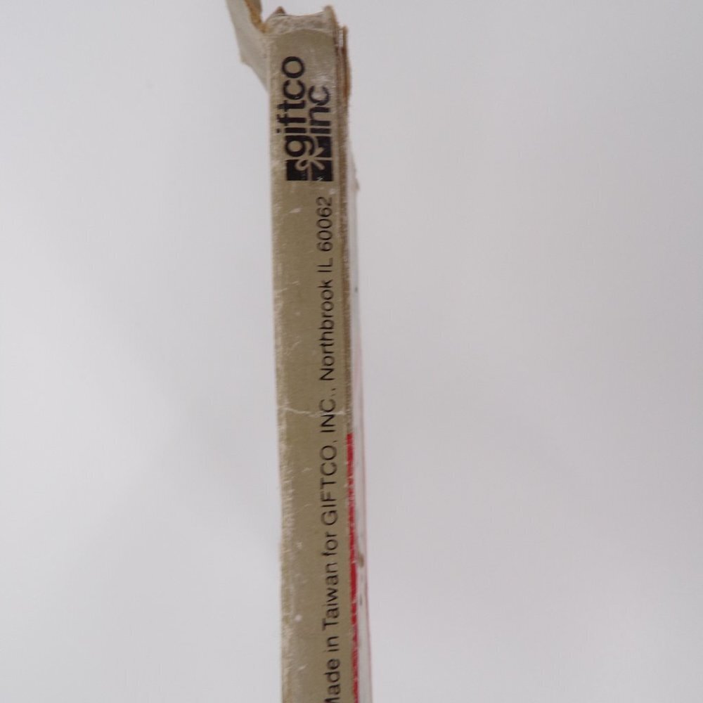 Vintage Giftco Cast Iron Cola Bottle Opener - 1982 - Picture 4 of 5